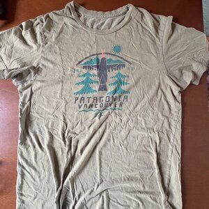Patagonia Mens Slim fit tshirt Size Medium
